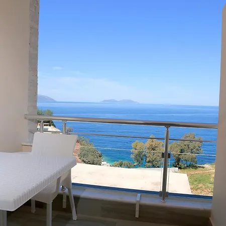 Nomelia 4* Vlorë