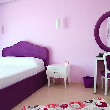 Nomelia Frühstückspension Vlorë