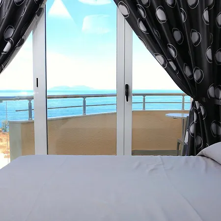 Nomelia 4* Vlorë