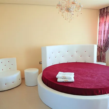 Nomelia 4* Vlorë